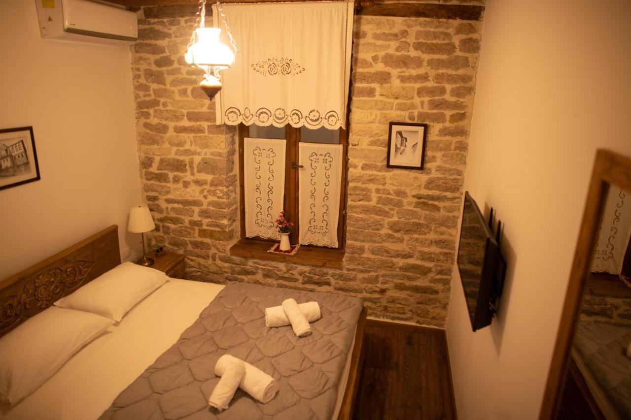 4 Rooms Since 1950 Gjirokastër Buitenkant foto